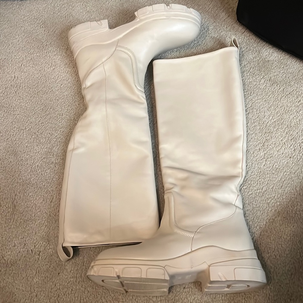 Zara leather off white boots size 39